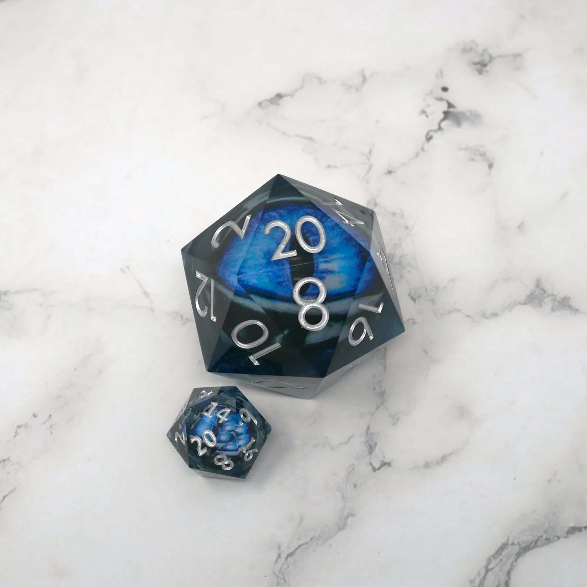 Blue Slaadi's Eye - Giant D20 Moving Eye DnD Dice | Acrylic RPG Gaming Dice - Image 4