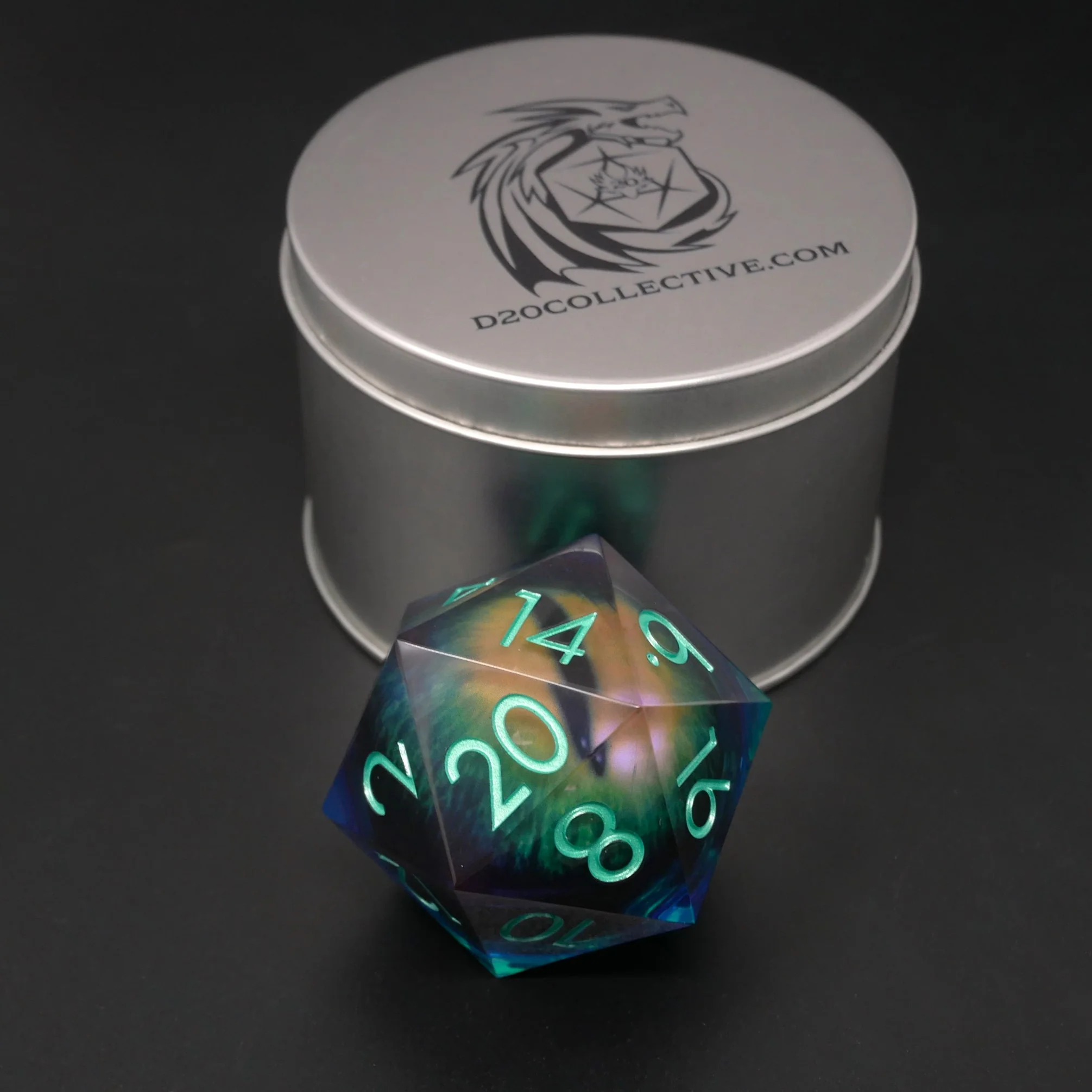 Remorhaz's Eye | Giant D20 Moving Eye DnD Dice | Acrylic RPG Gaming Dice - Image 6
