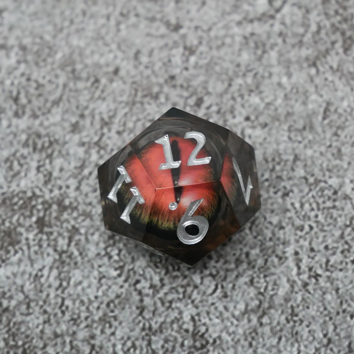 Smaug's Eye |  7 Piece Moving Eye DnD Dice Set | Acrylic RPG Gaming Dice - Image 3